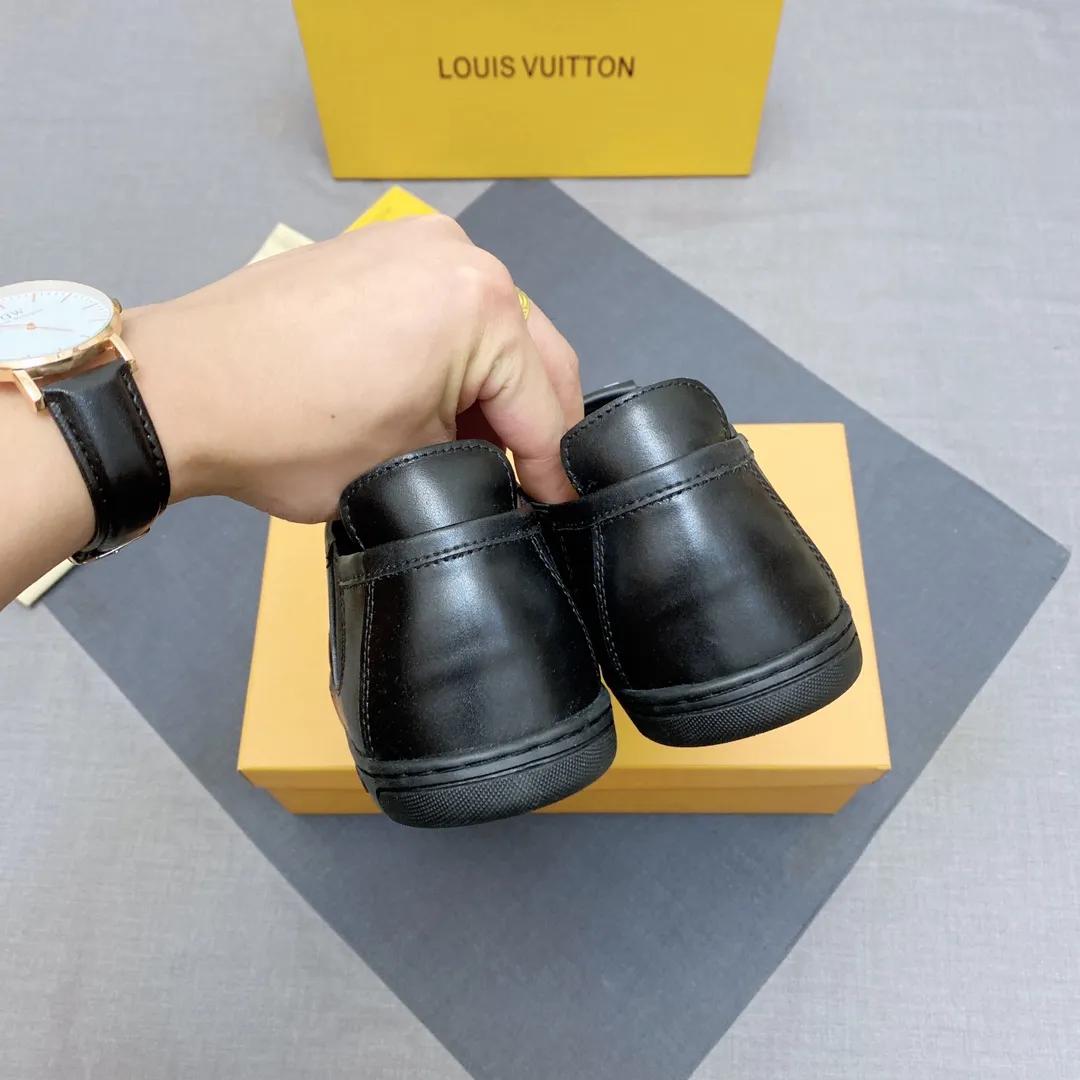 p380🇮🇹🇮🇹LV🔍🔍Men's 🚹Classic series counters are on sale simultaneously, code number: 38-44, 🇮🇹Italian imported cowhide lining + original special materials, completely 1⃣️ Than 1⃣️Reproduction🇮🇹💪Sole: The original sole is specially provided by the original factory. The exclusive movable molded sole is super comfortable. ⚠The original factory follows the order, 🔍🔍high quality, you can go in and out of the counter at will, welcome to compare. No. 019